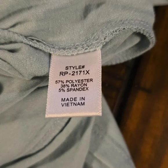 Zenana NWOT Romper Light Blue with pockets - Picture 7 of 7